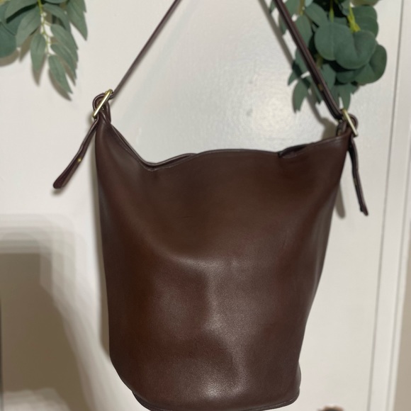 VINTAGE COACH XL #9085 Bucket Bag in Mahogany Brown leather - Picture 5 of 11